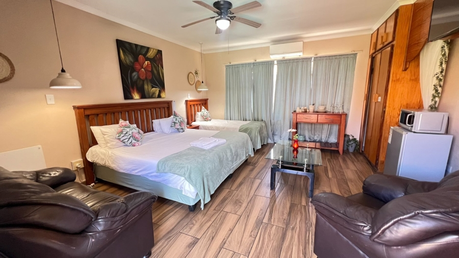 8 Bedroom Property for Sale in Pellissier Free State